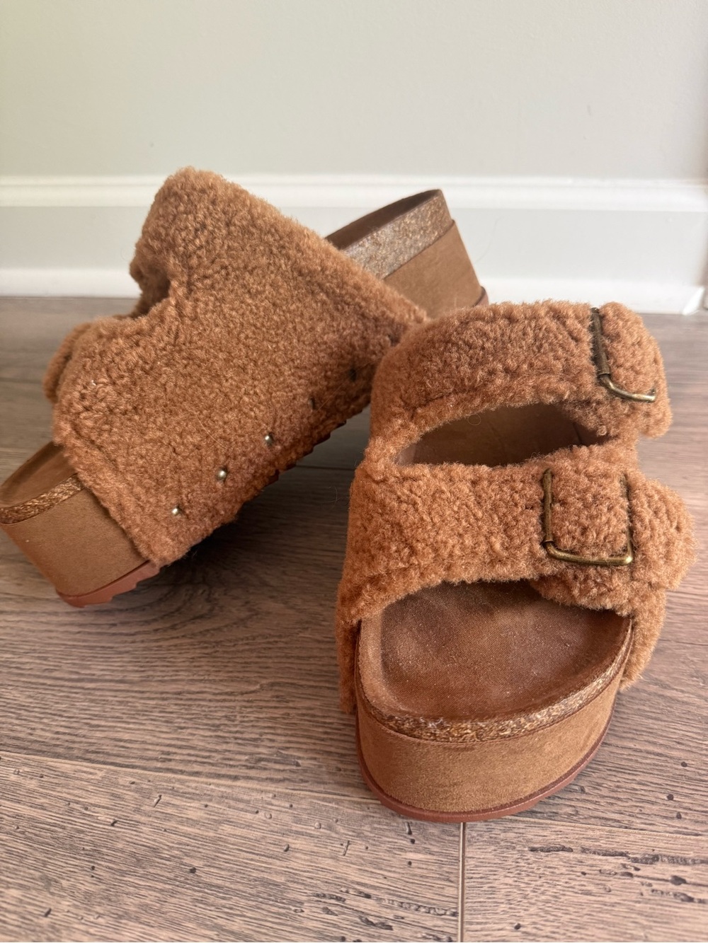 Faux-Shearling Platform Slides